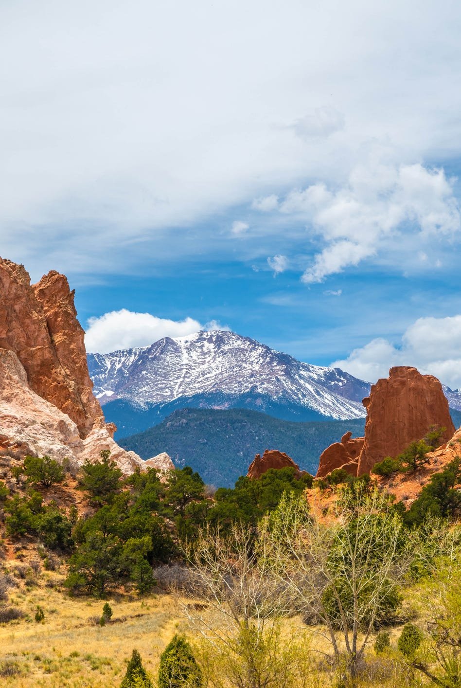 rocky landscape scenery of colorado springs, colorado