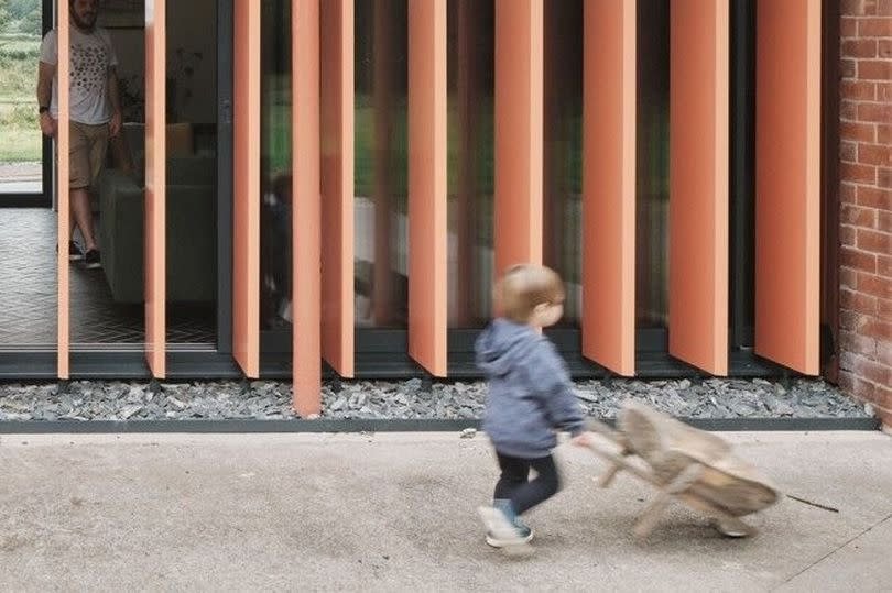 Innovative pivoting louvres to help control sunlight