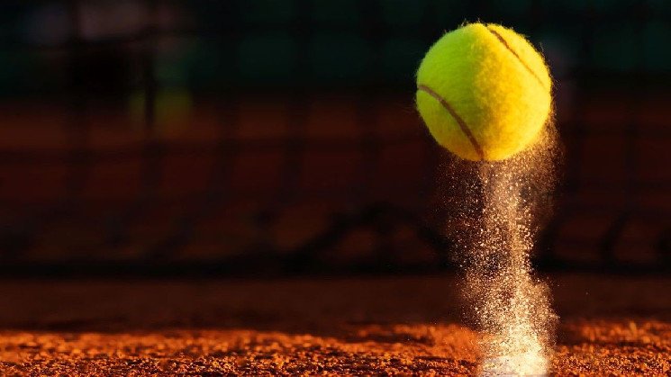 Le bitcoin rebondit légèrement alors que le sentiment du marché reste mélangé