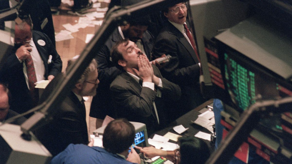 Photos depicting 1987 ‘Black Monday’ stock market crash are authentic