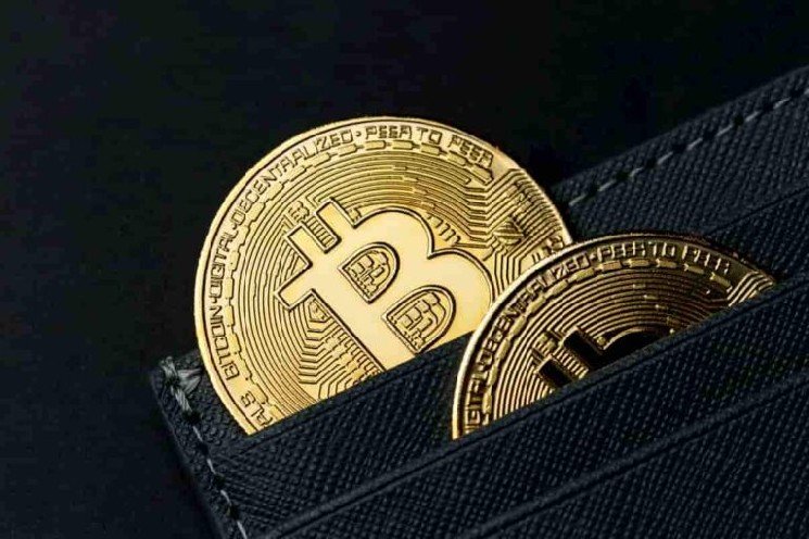 Croix d’or de Bitcoin a confirmé; Voici la prochaine cible record High