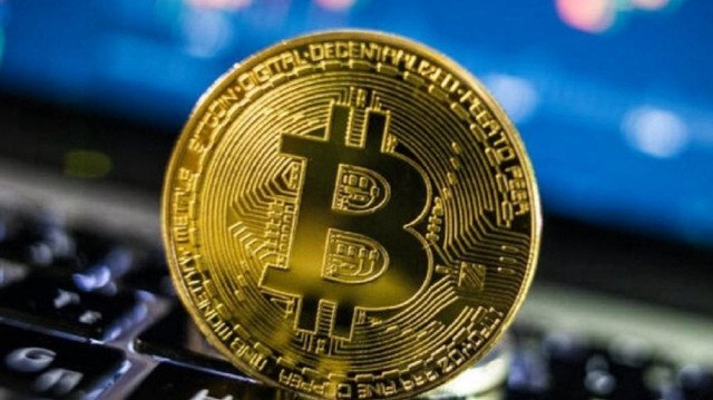 Bitcoin soars 2.6%, on verge of hitting new record high