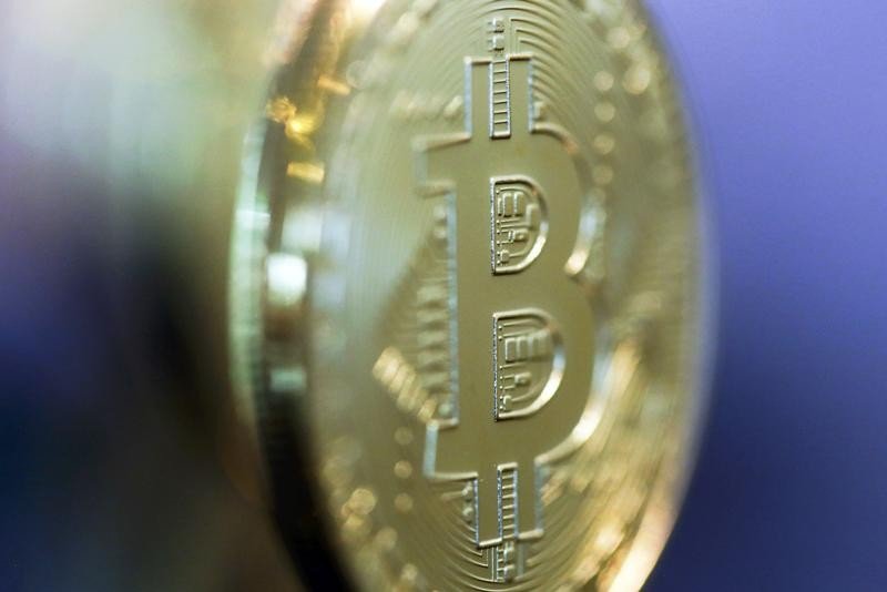 Bitcoin Price Probes $112K Region Amid ETF Inflows and Post-Halving Scarcity