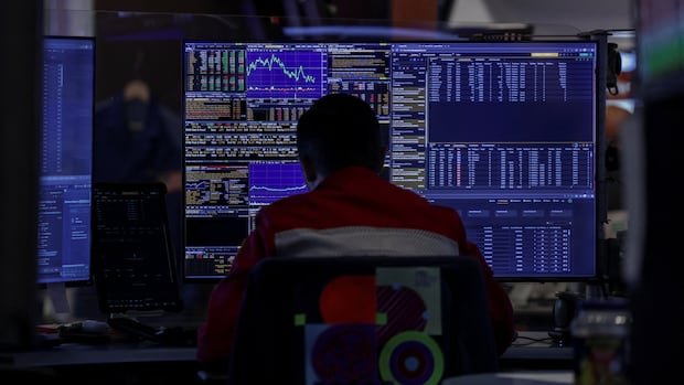 U.S. stock markets tumble after Trump says he’s raising China tariffs to 100%