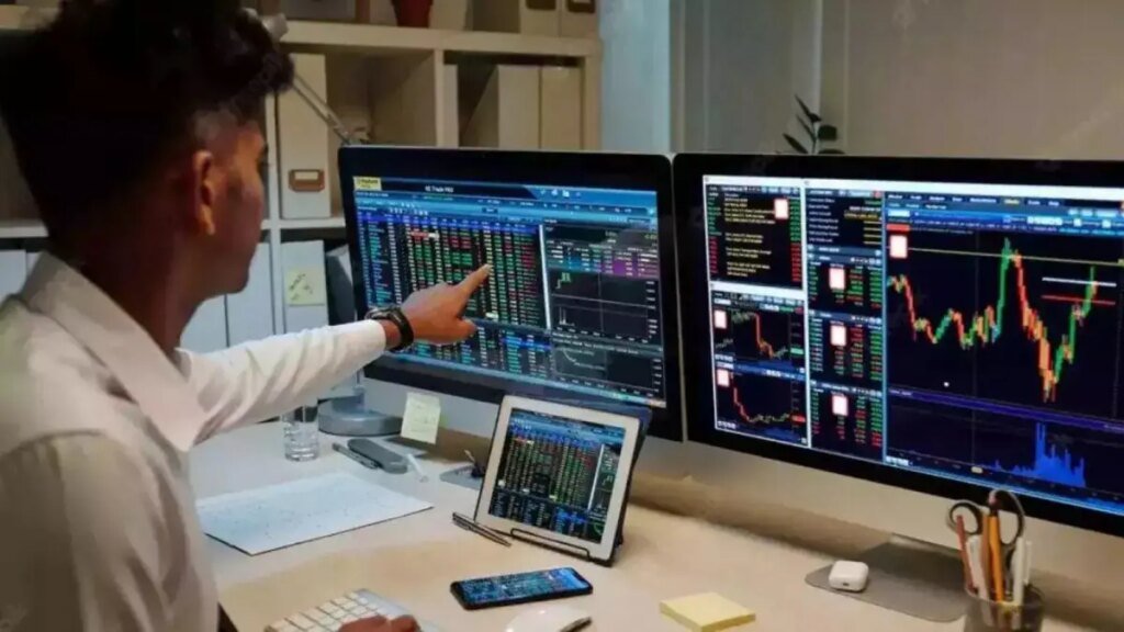 Stock Market Updates: Sensex Jumps Over 100 Points, Nifty Above 25,950; SBI, Airtel Up 1% Each | Markets News