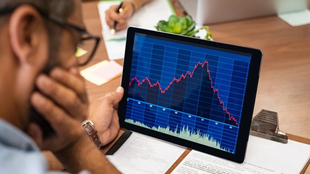Investors brace for historic 2026 as 3 bubbles show signs of bursting