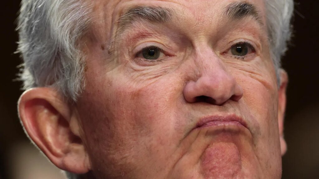 Serious 2026 $3 Trillion Crypto ‘Collapse’ Fed Warning Issued—$10,000 Bitcoin Price Predicted As Crash Fears Swirl