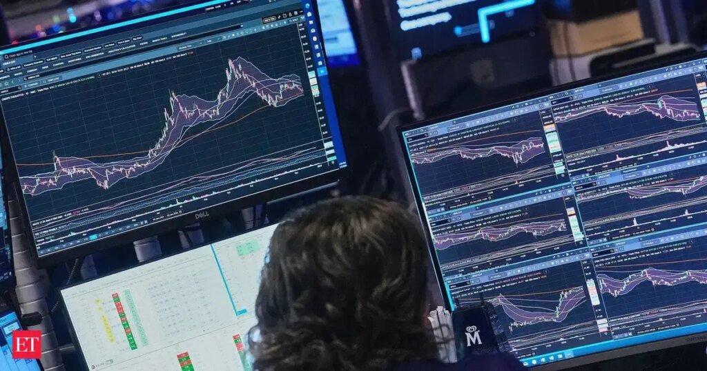 Dow S&P 500 Nasdaq slide after DOJ probe into the Fed: US stock market crashes today: Why Dow, S&P 500 and Nasdaq down today? Here’s why fears over the Federal Reserve triggered a market pullback