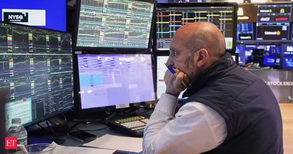 us stocks: Why are US stock market futures witnessing wild swings, and will Dow, S&P 500 and Nasdaq head for a huge crash or big surprise soon? Wall Street futures rise, stocks to watch out for, analysts insights, market outlook and what should investors do now