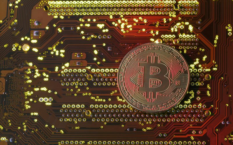 Bitcoin rises to $68.7k as Trump spurs Iran de-escalation hopes By Investing.com