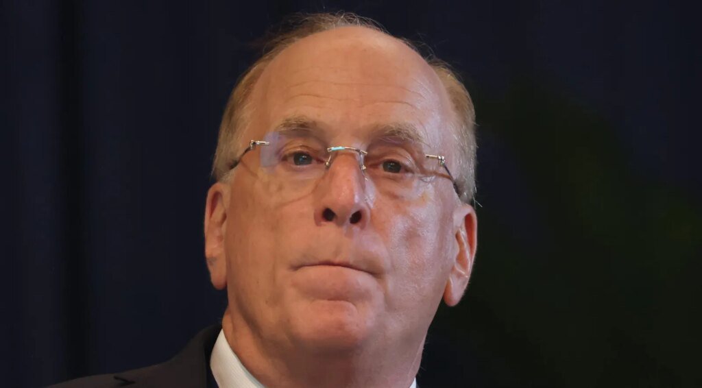 ‘Bloodbath’ Bitcoin Price Crash Warning Issued As BlackRock Sell-Off Suddenly Accelerates