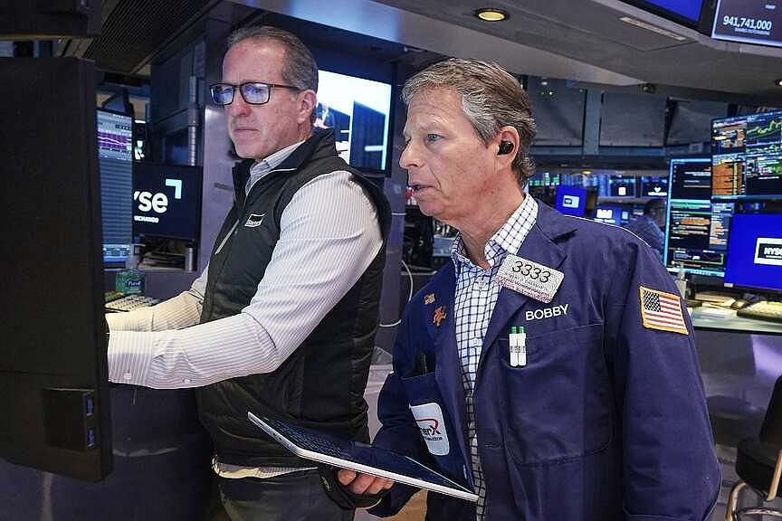 US market hits records, catching up with others | The Arkansas Democrat-Gazette