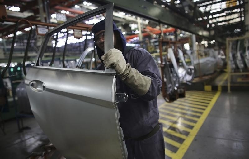 U.S. business activity holds steady in May amid Iran-linked input cost surge By Investing.com