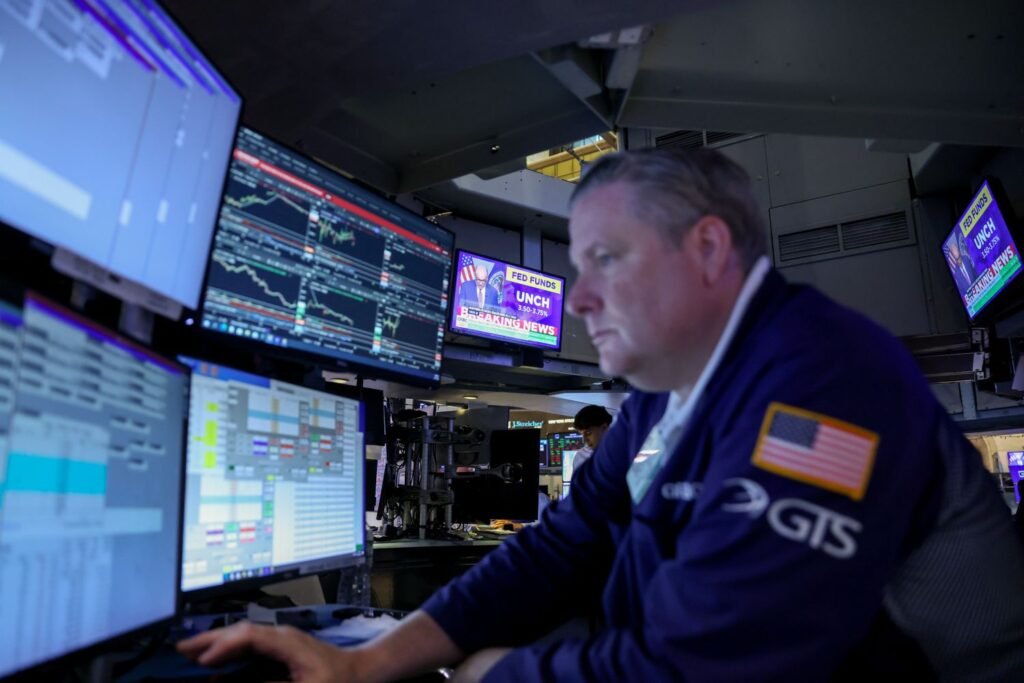 Stock Market Today: Stocks Rebound From Fed Sell-Off; Intel Rallies With Chip and Memory Stocks; SpaceX Continues Descent