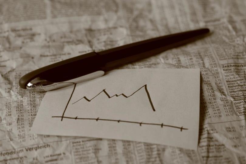 Live BTC markets: An ‘altcoin season’ signal flashed, but bitcoin’s slide is what set it off