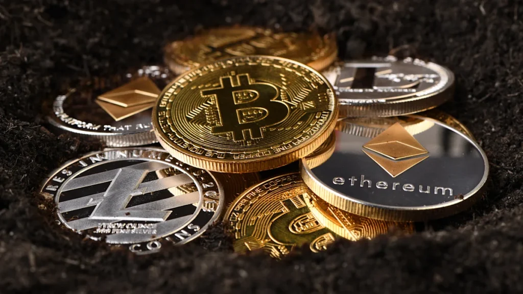 4 Cryptocurrencies Investors Are Watching as Potential Bitcoin Alternatives