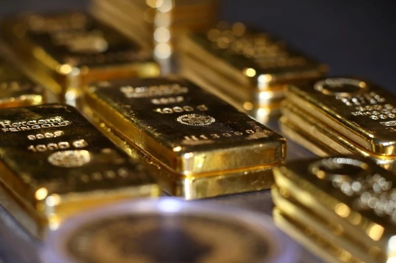 Gold up nearly 2%, catching a bid after repeatedly testing key $4,000/oz level By Investing.com