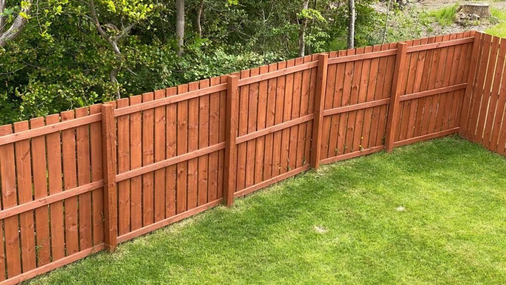 Property lawyer explains how to find out which garden fence is yours