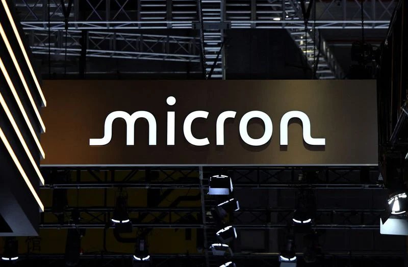 5 big analyst AI moves: Bullish on memory names; Apple and Cisco downgraded By Investing.com