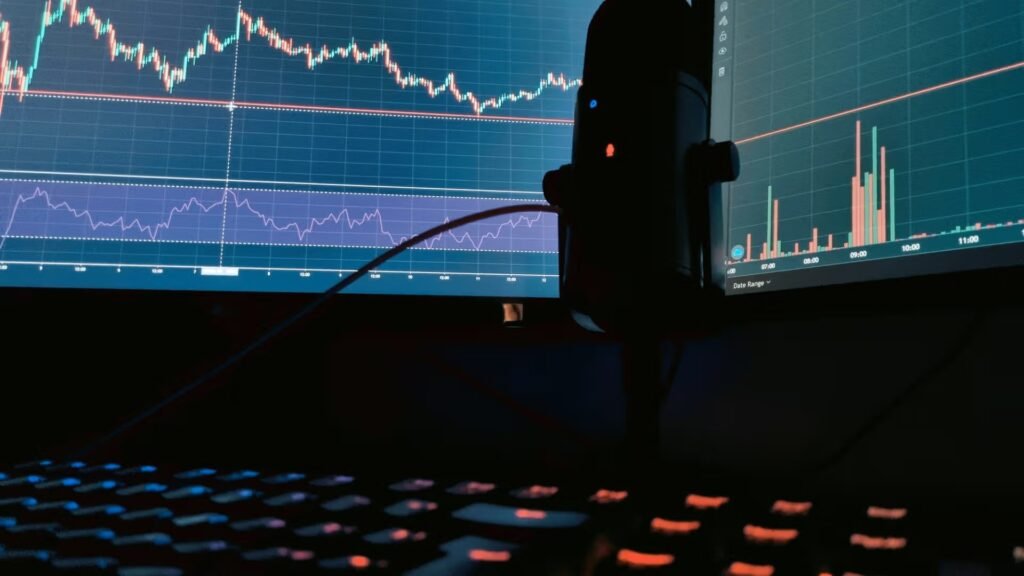 BTC, ETH, SOL price news: Bitcoin climbs above $64,000 while most majors slip