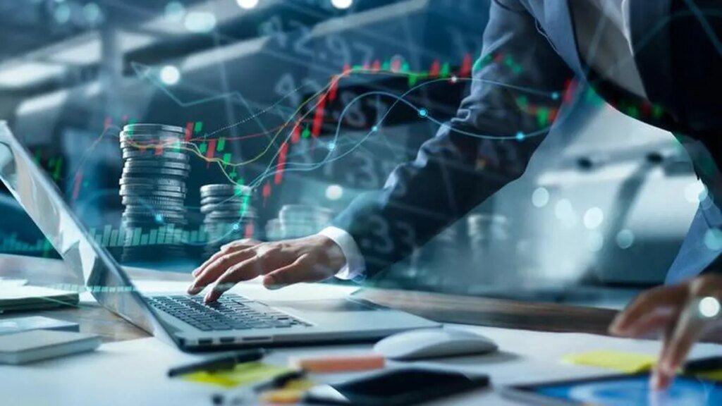 Stock Market Today Live, Aug 3: Sensex, Nifty set for strong open as Gift Nifty signals 150-point rally; Crude slumps to $81.5 on Iran deal optimism