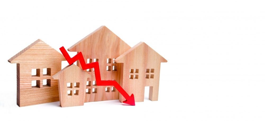 Property transactions fell by 1% in August: HMRC – Mortgage Strategy