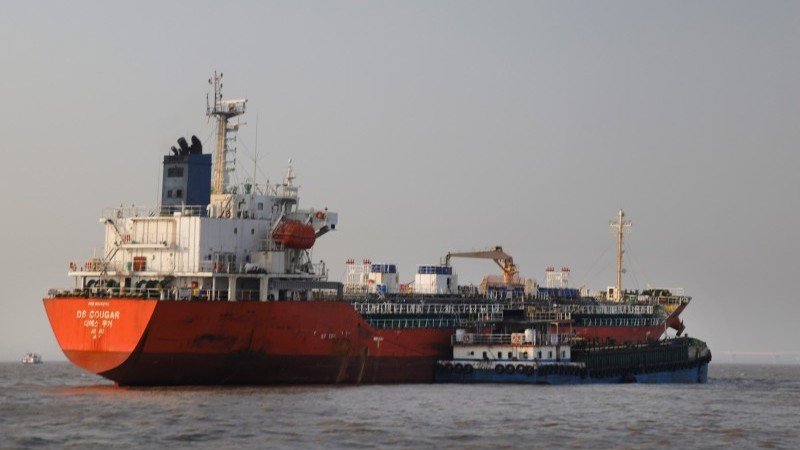 The Commodities Feed: Oil edges higher amid Persian Gulf tanker attacks | articles