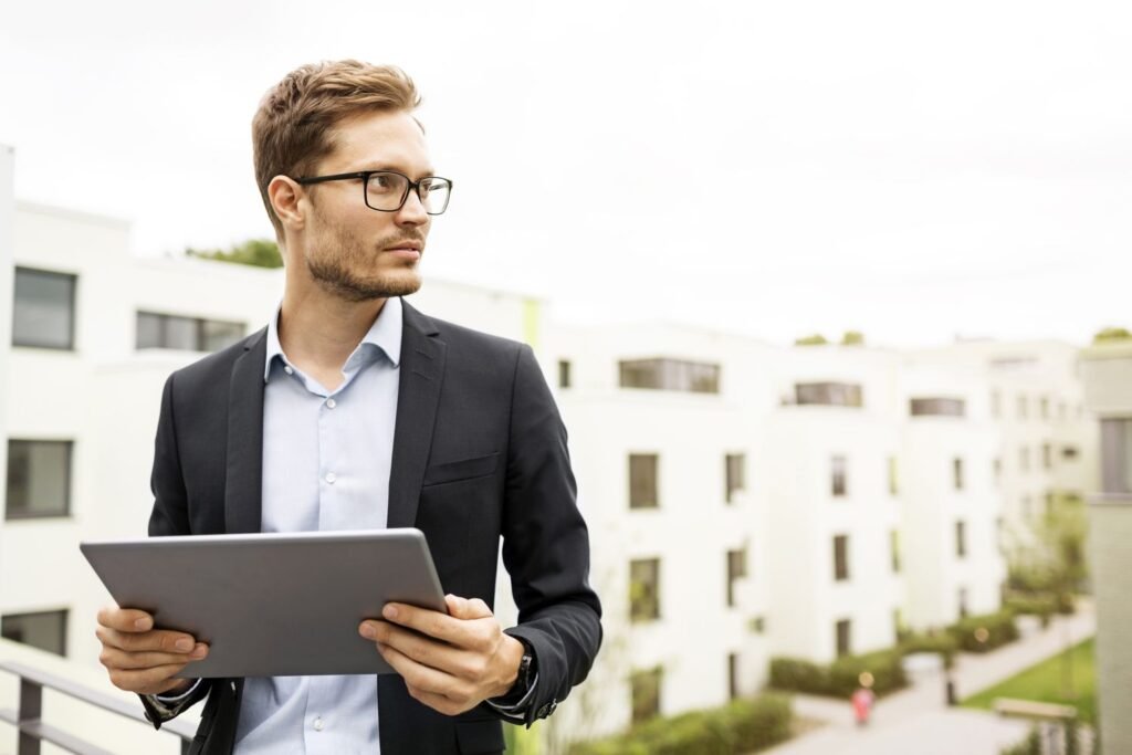 Are Rental Properties Worth Investing in? Pros, Cons, and Expert Tips
