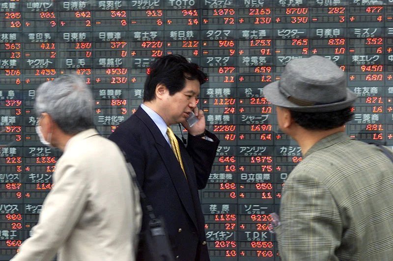 Asian stocks edge higher as Fed decision looms, oil rally pauses By Investing.com